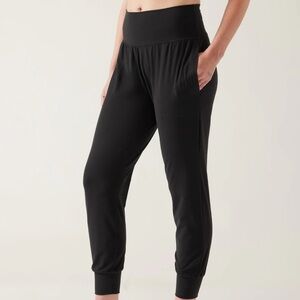 Brand new athleta Salutation Joggers black